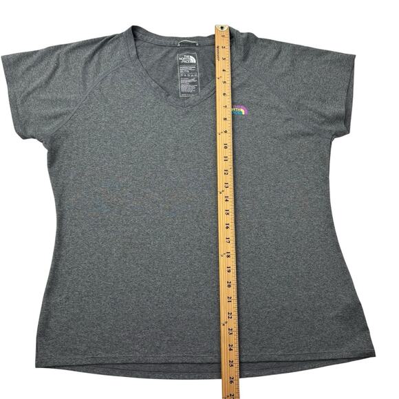The North Face Women's XL XLARGE Flash Dry Short Sleeve V-Neck Gray W/Front Logo - Picture 7 of 16